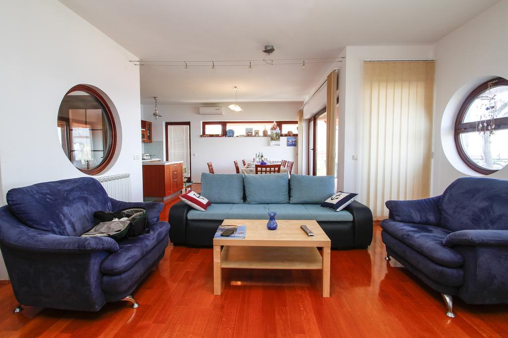Apartman Lavanda Кали Екстериор снимка